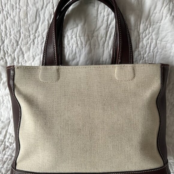 Coach - Picture 2 of 3